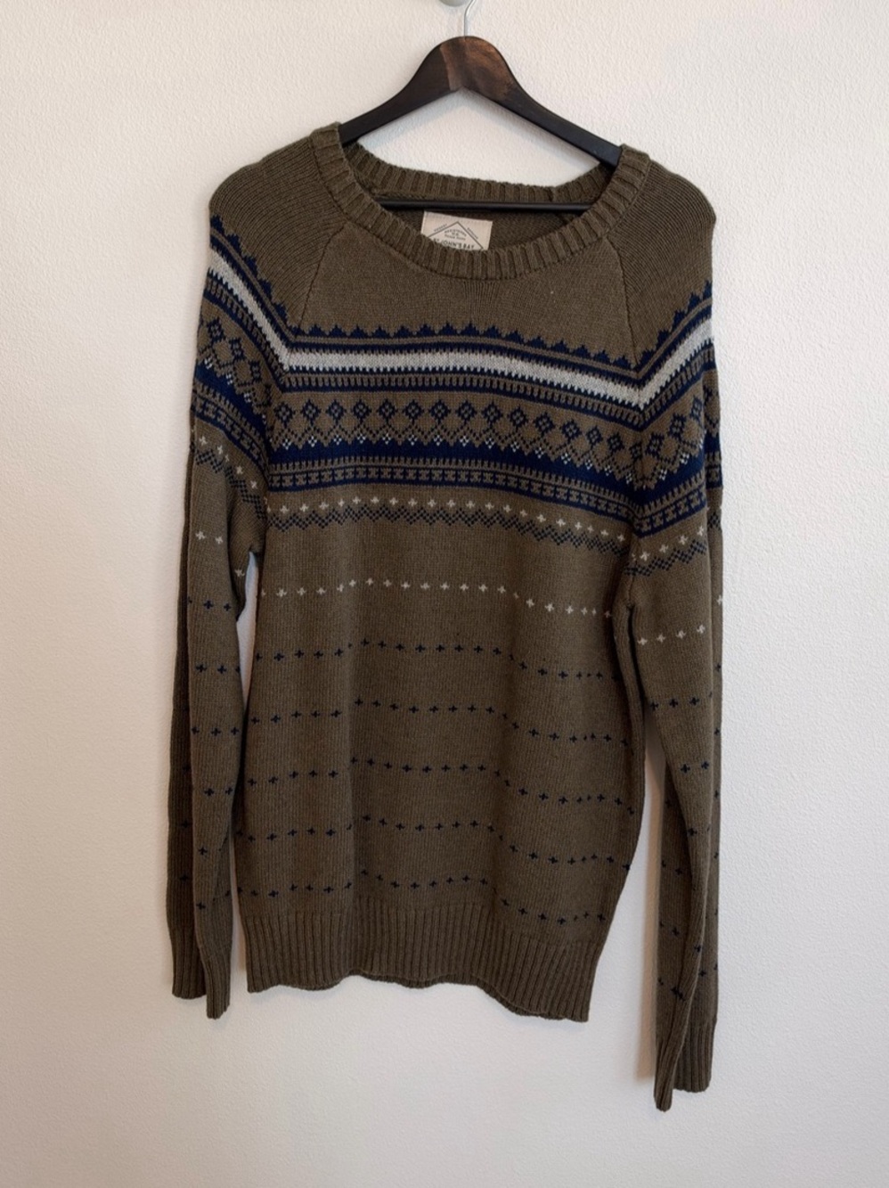 St. John's Bay Geometric Fair Isle Men’s Crewneck Sweater Size Medium NEW